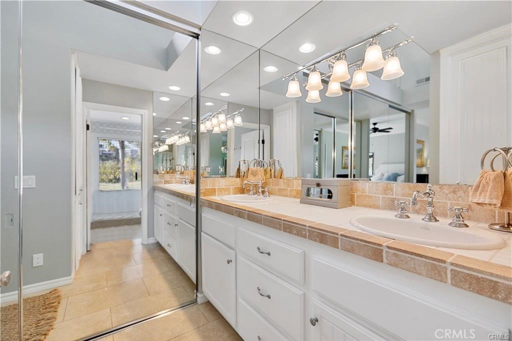Photos are from prior listing. Home is tenant occupied and as such prior photos were used. - 4 Sea Island Drive, Newport Beach CA 92660 - photo 27