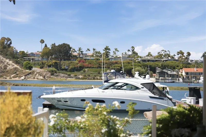 40 Saratoga, Newport Beach, CA 92660