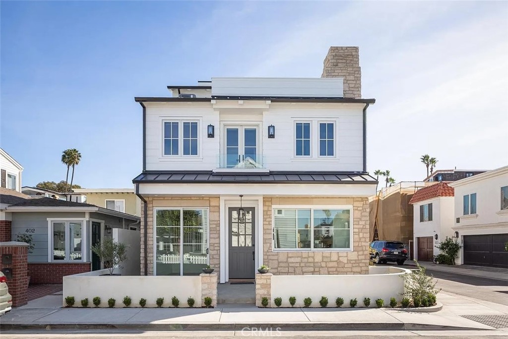 Welcome to 400 40th on Newport Island - 400 40th Street, Newport Beach CA 92663 - photo 1