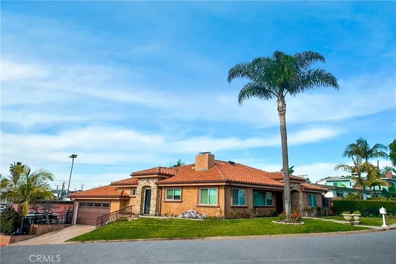 401 Holmwood Drive, Newport Beach, CA 92663