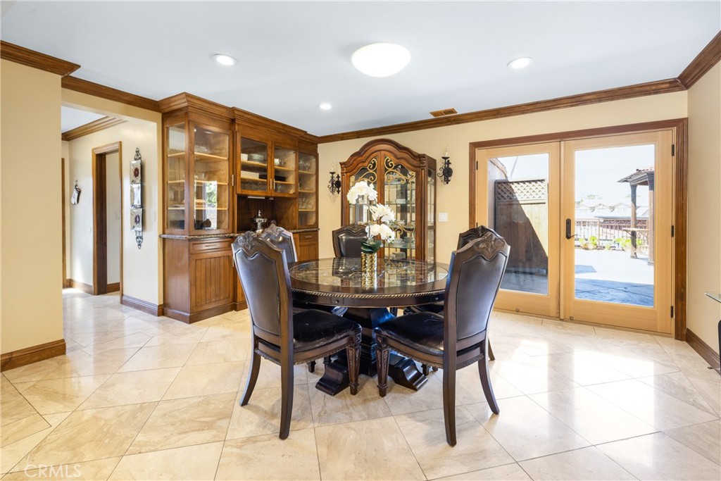 401 Holmwood Drive, Newport Beach CA 92663 - photo 4