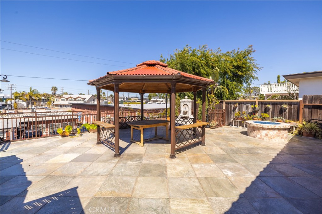 401 Holmwood Drive, Newport Beach CA 92663 - photo 16