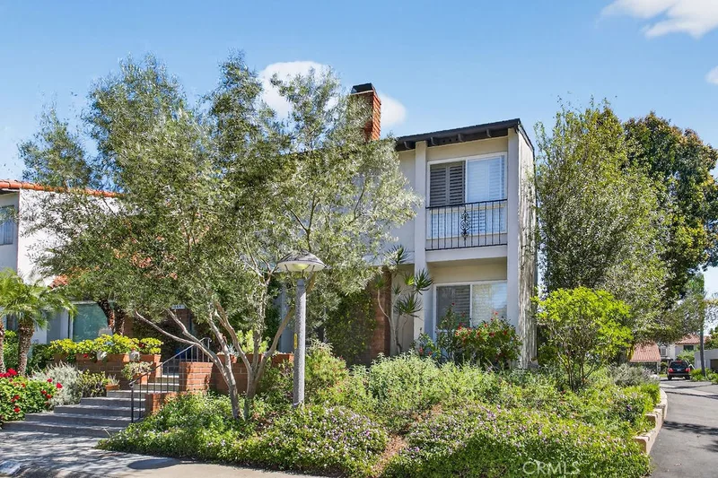 401 Vista Roma, Newport Beach, CA 92660