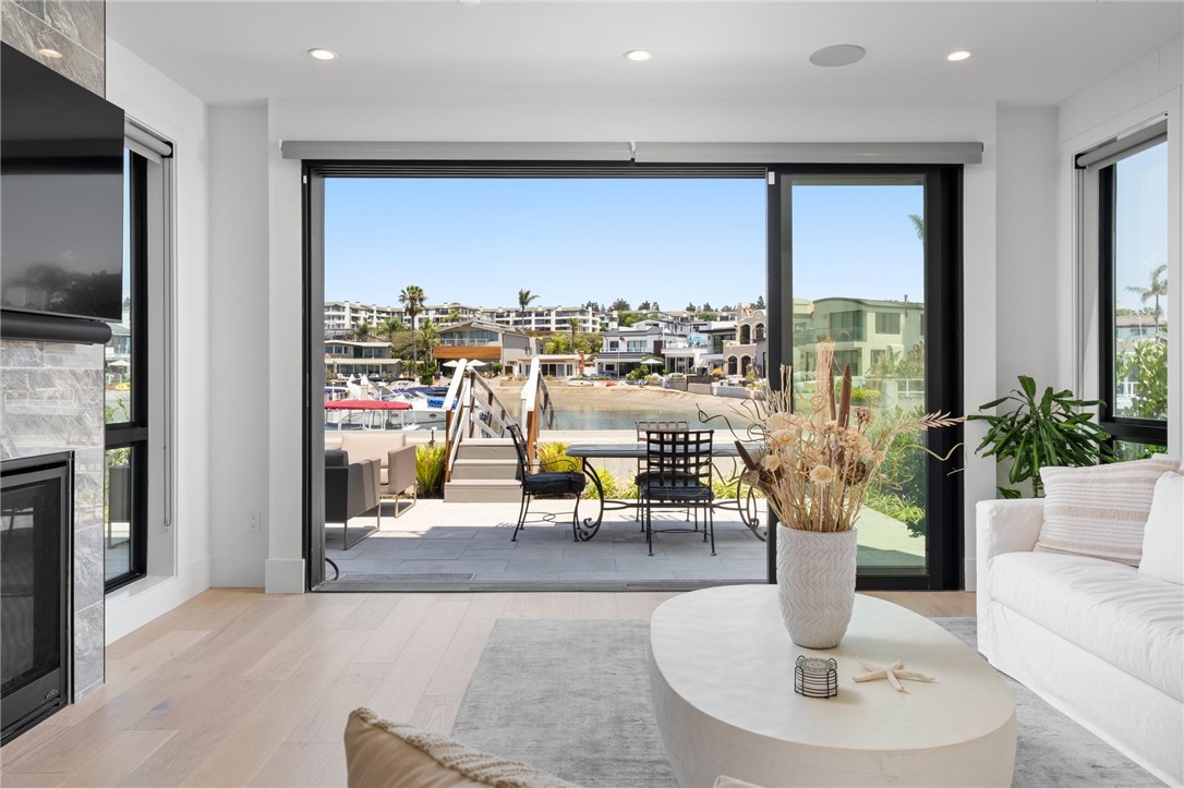 4014 Channel Place, Newport Beach CA 92663 - photo 12