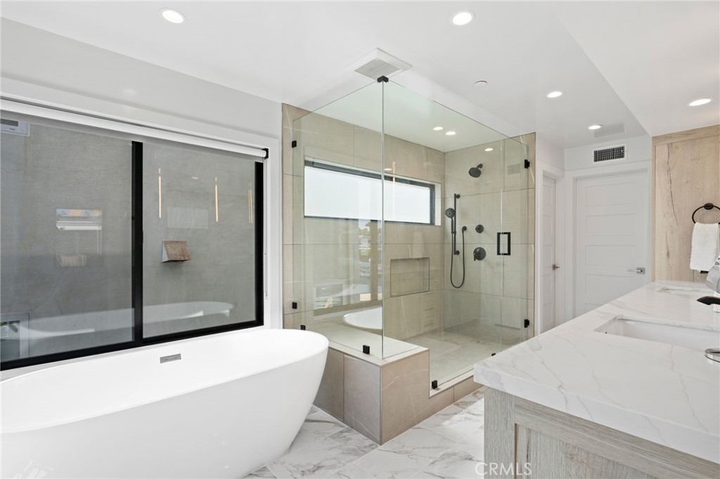 4014 Channel Place, Newport Beach CA 92663 - photo 24
