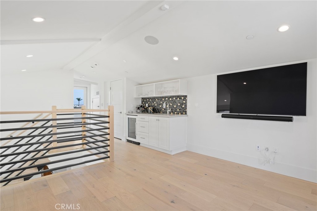 4014 Channel Place, Newport Beach CA 92663 - photo 39