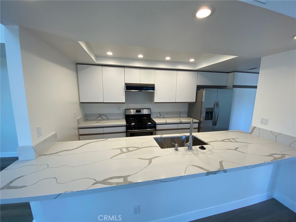 406 Clubhouse, Newport Beach CA 92663 - photo 5