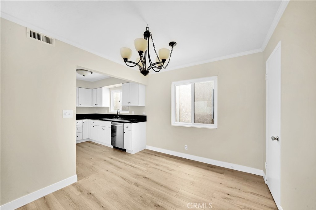 406 Jasmine 1/2, Newport Beach CA 92625 - photo 6