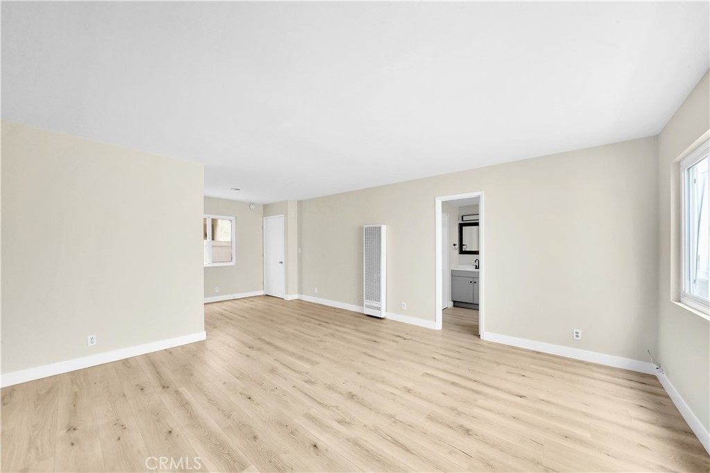 406 Jasmine 1/2, Newport Beach CA 92625 - photo 11