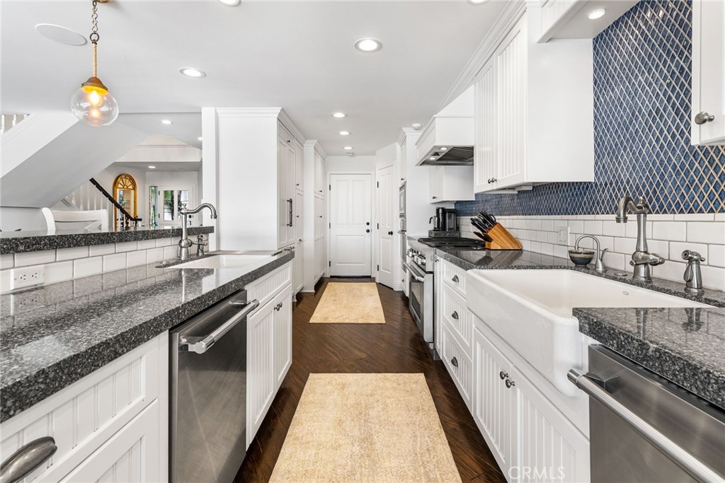 408 38th Street, Newport Beach CA 92663 - photo 12