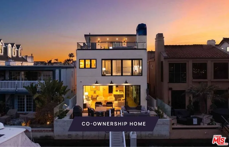 4106 River Avenue 2, Newport Beach