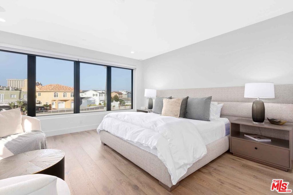 4106 River Avenue 2, Newport Beach CA 92663 - photo 19