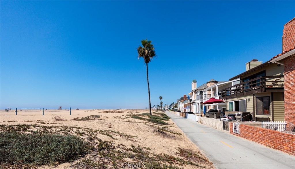 412 E Oceanfront, Newport Beach CA 92661 - photo 28