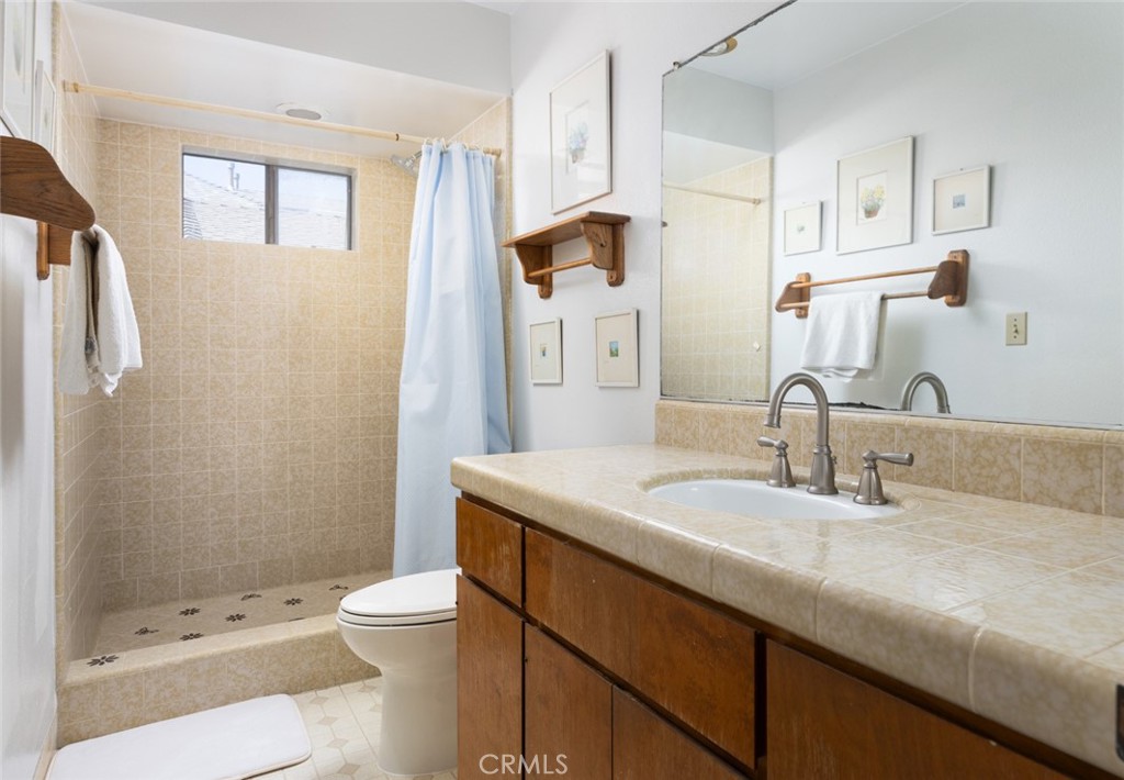 412 E Oceanfront, Newport Beach CA 92661 - photo 41