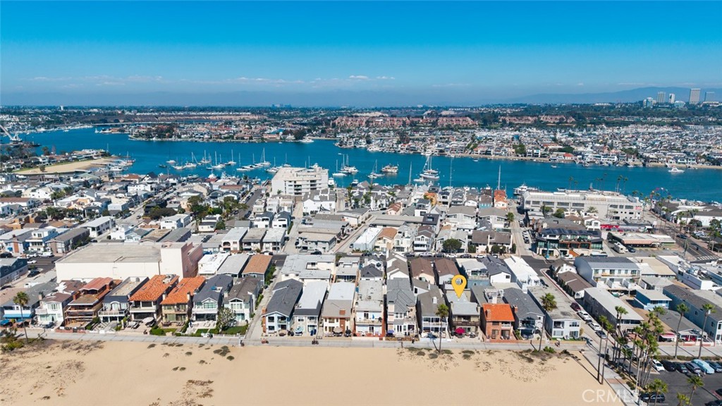 412 E Oceanfront, Newport Beach CA 92661 - photo 53