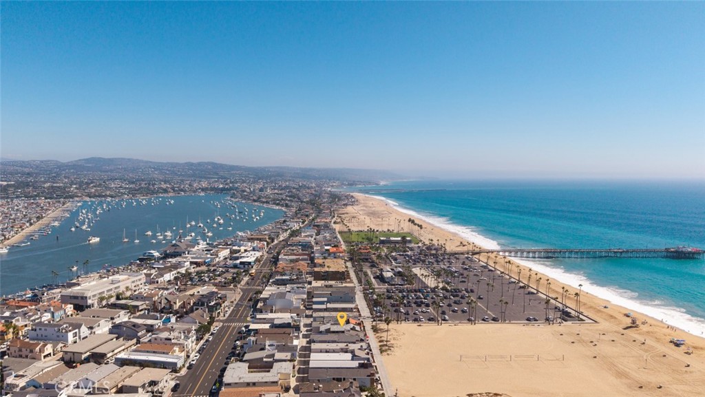 412 E Oceanfront, Newport Beach CA 92661 - photo 56