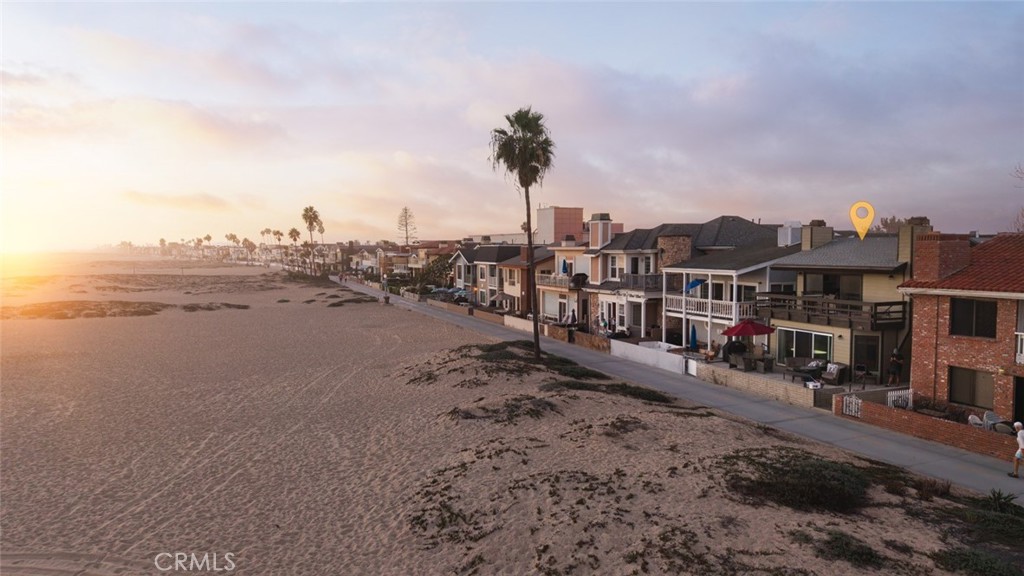 412 E Oceanfront, Newport Beach CA 92661 - photo 57
