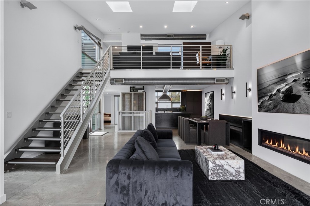 One of a kind residential loft - 413 29th, Newport Beach CA 92663 - photo 2