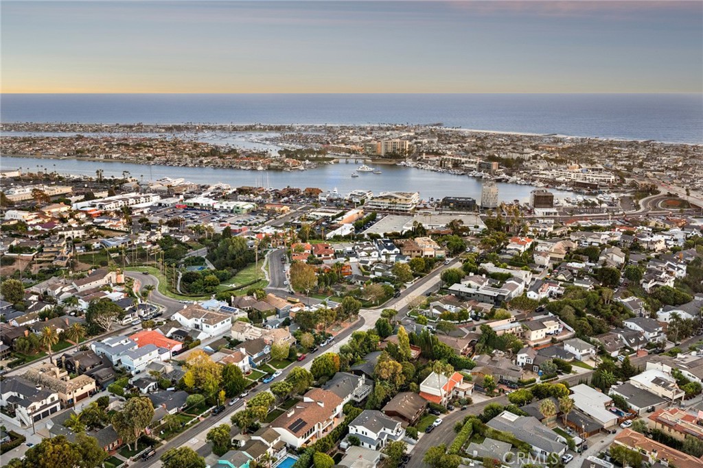 413 Santa Ana, Newport Beach CA 92663 - photo 3