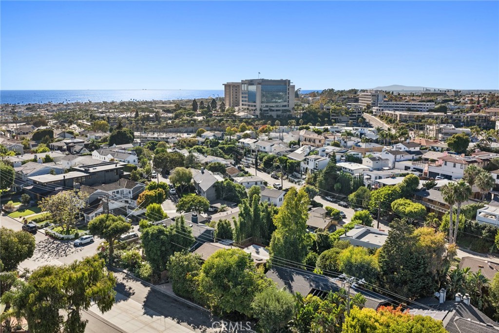 413 Santa Ana, Newport Beach CA 92663 - photo 9