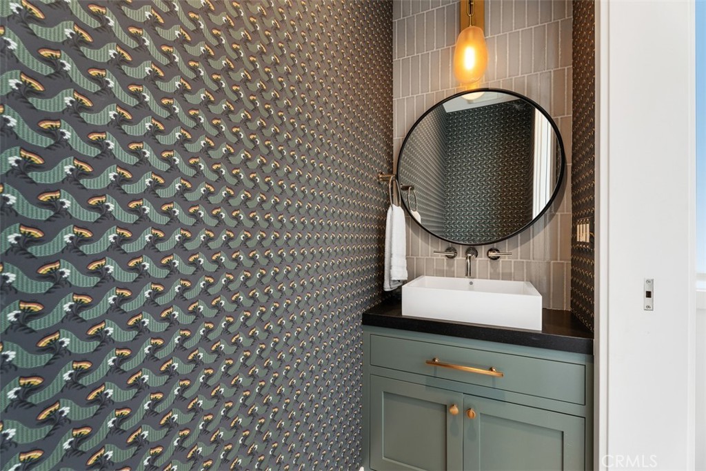 Powder Room located in between second and third floor off stairwell - 418 1/2 Larkspur, Newport Beach CA 92625 - photo 24