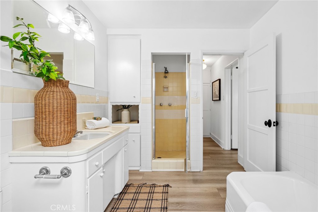 418 Belvue Lane, Newport Beach CA 92661 - photo 15