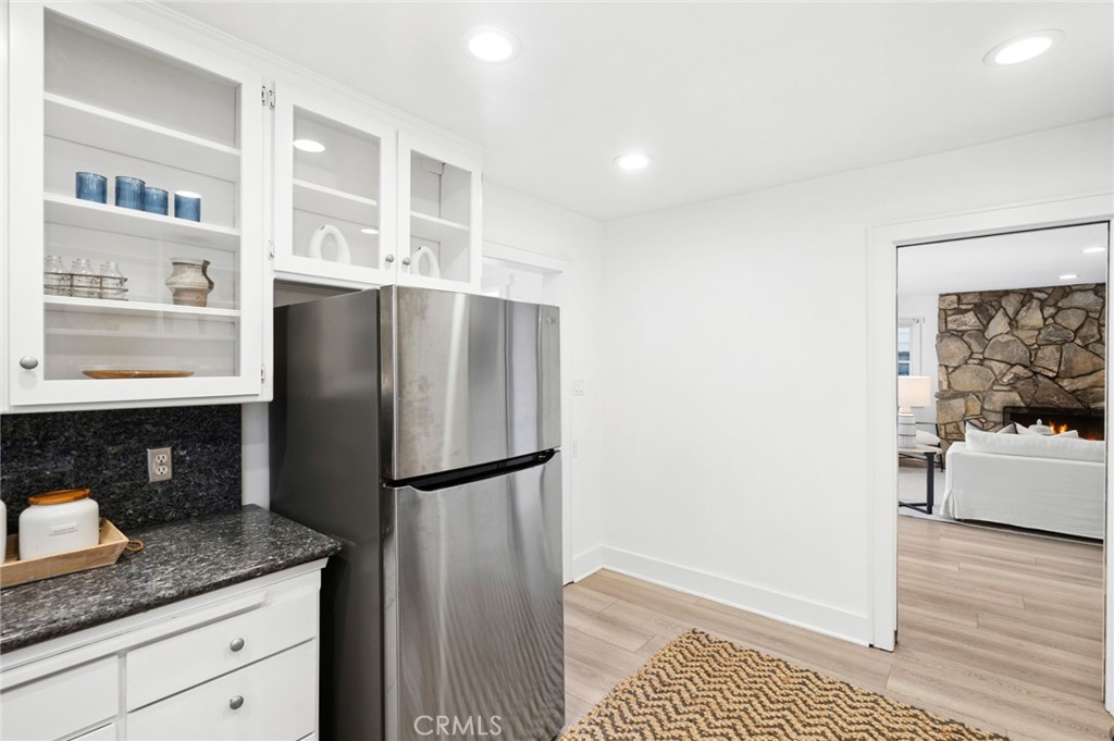 418 Belvue Lane, Newport Beach CA 92661 - photo 16