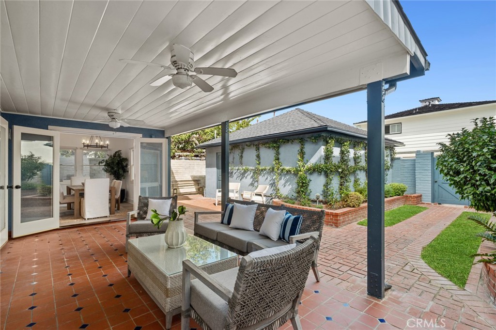 418 Belvue Lane, Newport Beach CA 92661 - photo 18