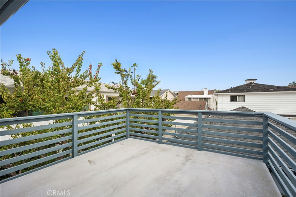 418 Belvue Lane, Newport Beach CA 92661 - photo 21