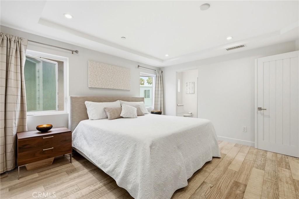 419 E Balboa, Newport Beach CA 92661 - photo 13