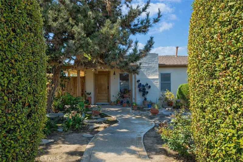 419 Irvine Avenue, Newport Beach, CA 92663