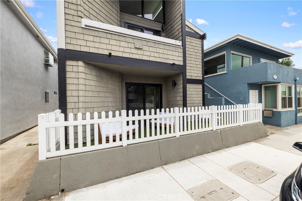 421 E Balboa Blvd, Newport Beach CA 92661 - photo 1
