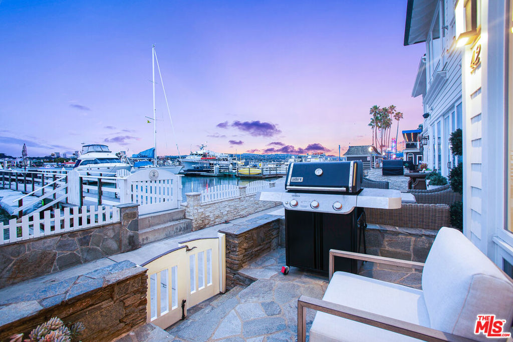 421 E Edgewater Avenue, Newport Beach CA 92661 - photo 9