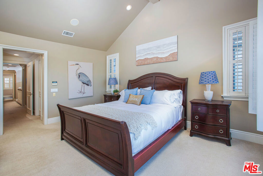 421 E Edgewater Avenue, Newport Beach CA 92661 - photo 37