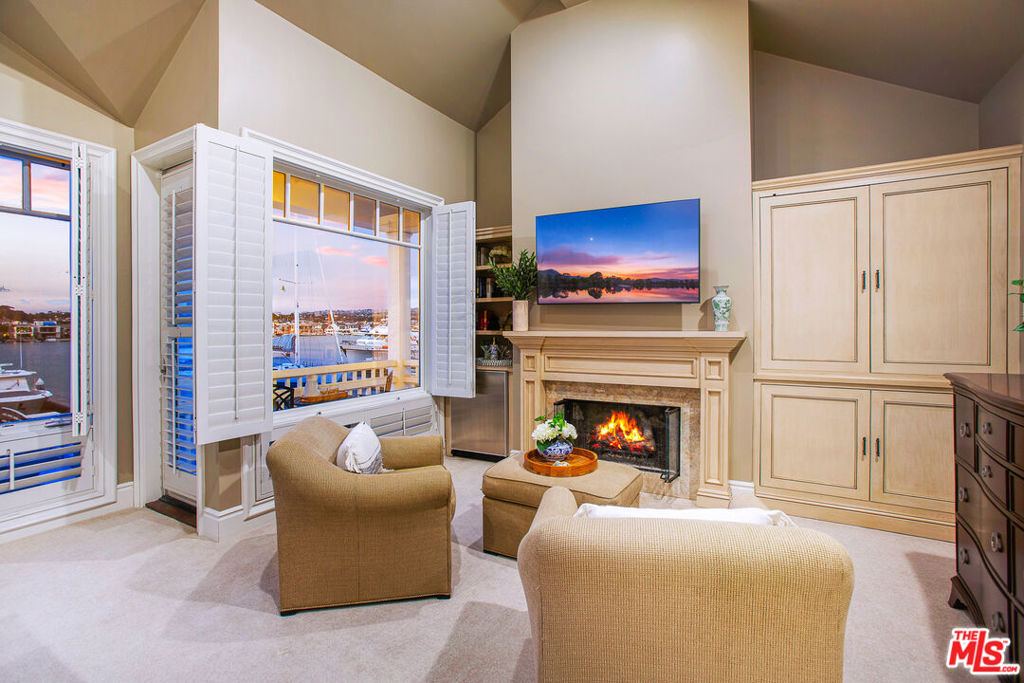421 E Edgewater Avenue, Newport Beach CA 92661 - photo 44