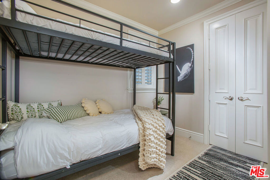 421 E Edgewater Avenue, Newport Beach CA 92661 - photo 56
