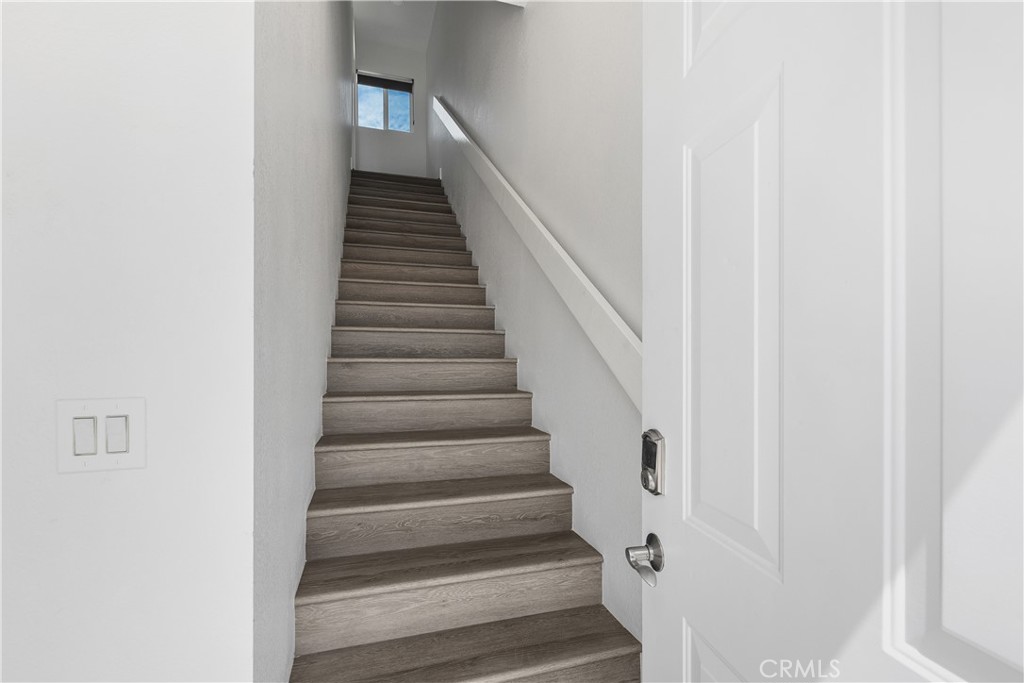 423 1/2 Westminster Avenue B, Newport Beach CA 92663 - photo 2