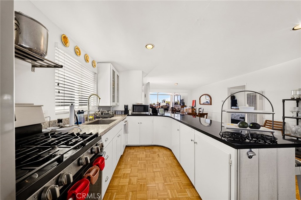 423 Via Lido Soud, Newport Beach CA 92663 - photo 25