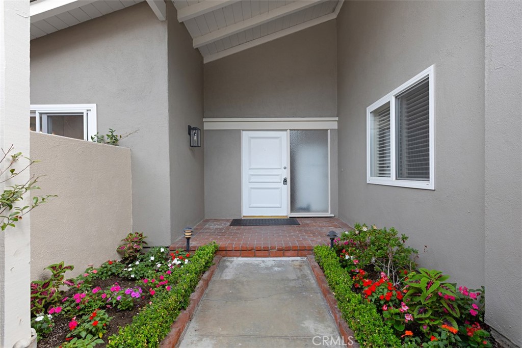 Front Door - 424 Onda, Newport Beach CA 92660 - photo 9