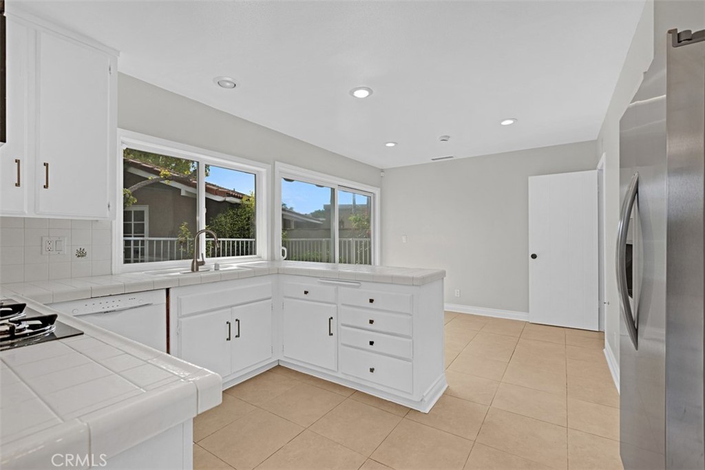 424 Onda, Newport Beach CA 92660 - photo 29