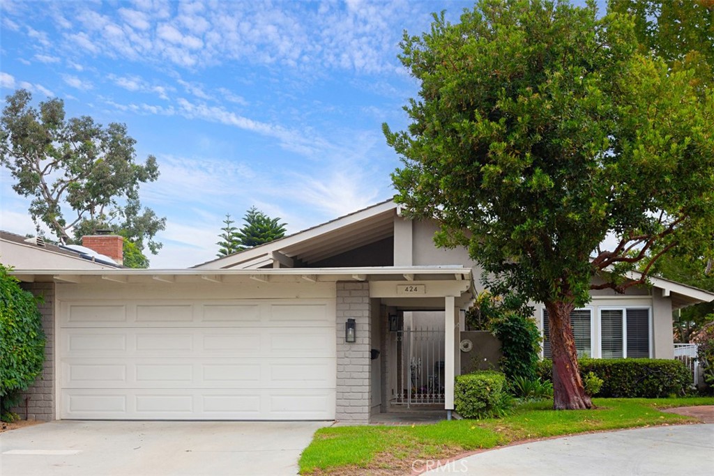2 Car Garage - 424 Onda, Newport Beach CA 92660 - photo 39