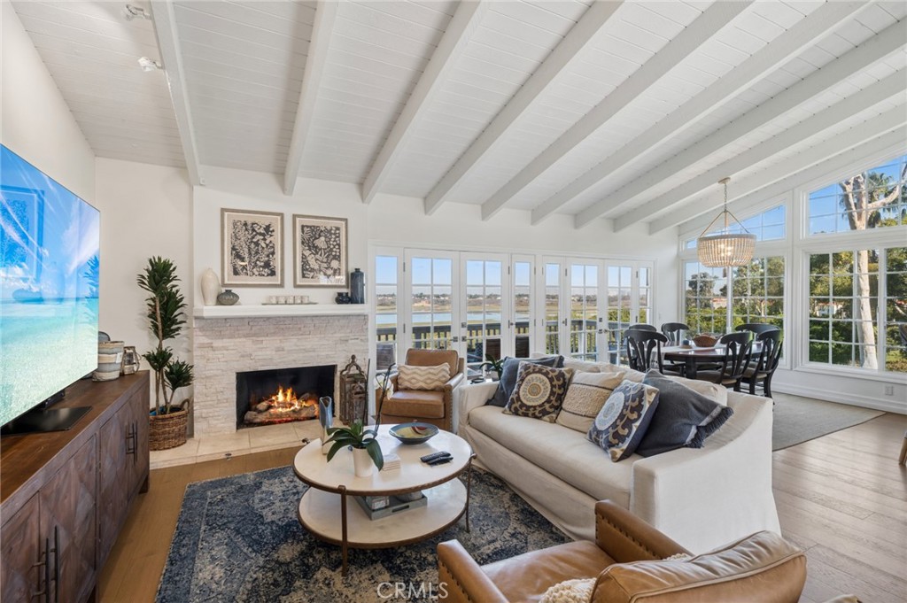 424 Vista Grande, Newport Beach CA 92660 - photo 5