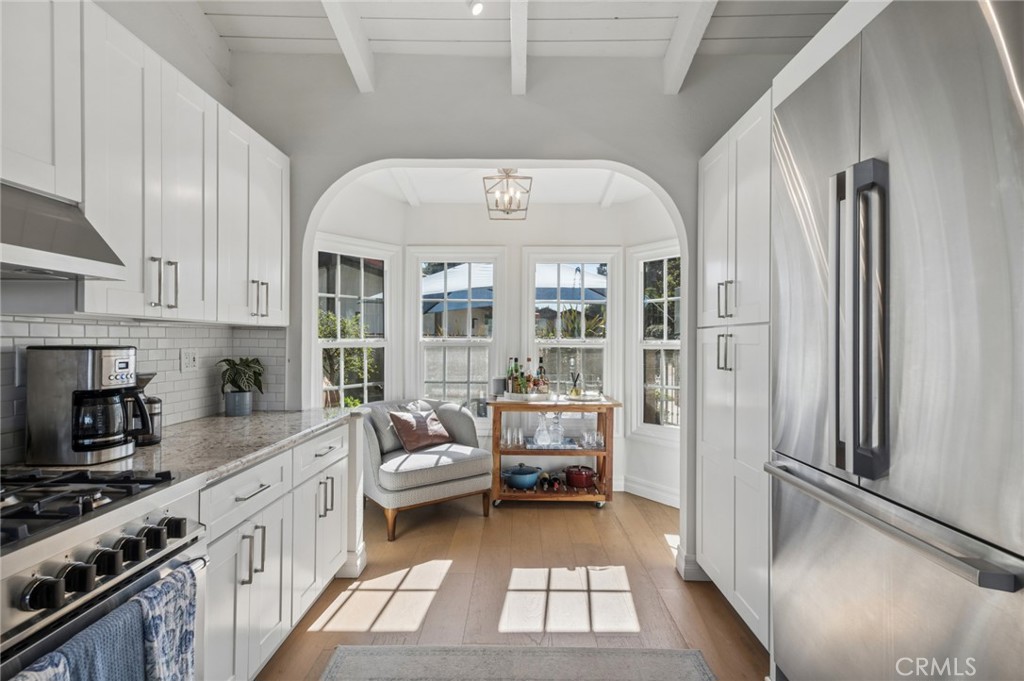 Kitchen with breakfast nook - 424 Vista Grande, Newport Beach CA 92660 - photo 9