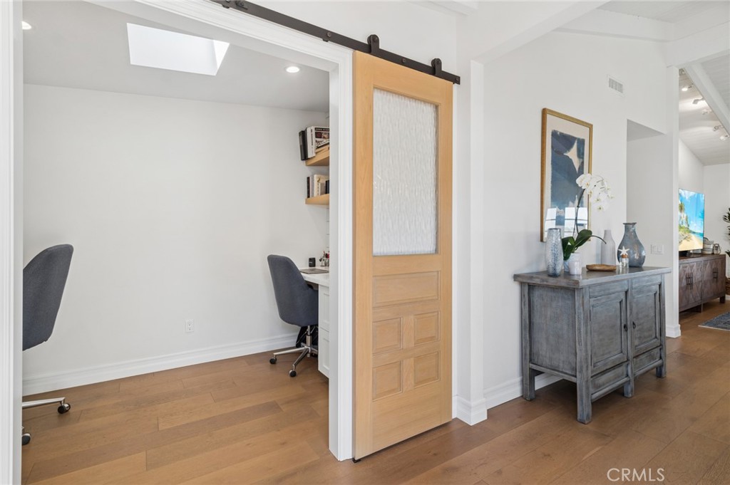 Dedicated Office 1st level - 424 Vista Grande, Newport Beach CA 92660 - photo 12