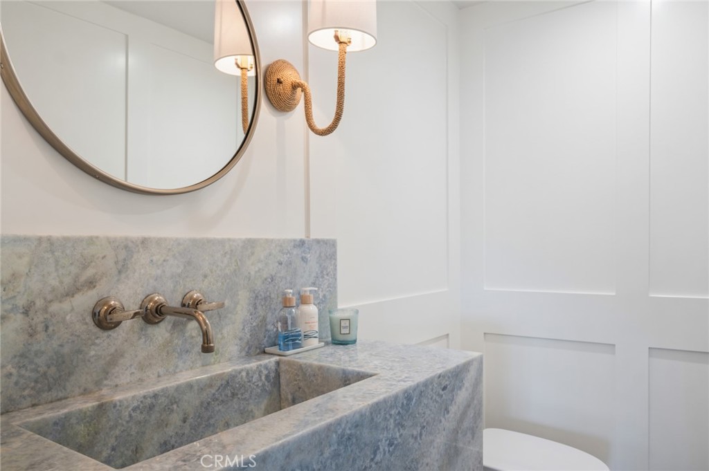 powder room - 424 Vista Grande, Newport Beach CA 92660 - photo 14