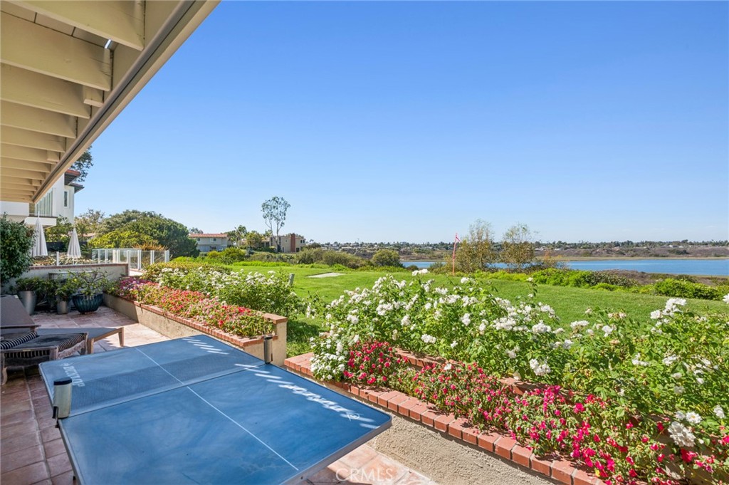 lever level patio - 424 Vista Grande, Newport Beach CA 92660 - photo 30