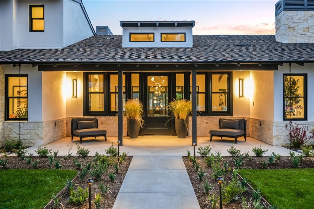427 Santa Ana Av, Newport Beach CA 92663 - photo 1