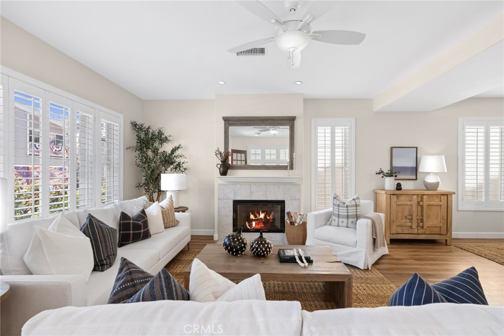 428 E Bay Avenue, Newport Beach CA 92661 - photo 4