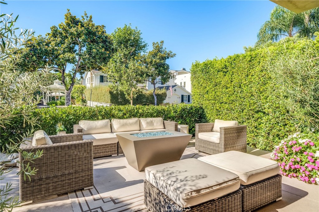 428 Fernleaf Avenue, Newport Beach CA 92625 - photo 4
