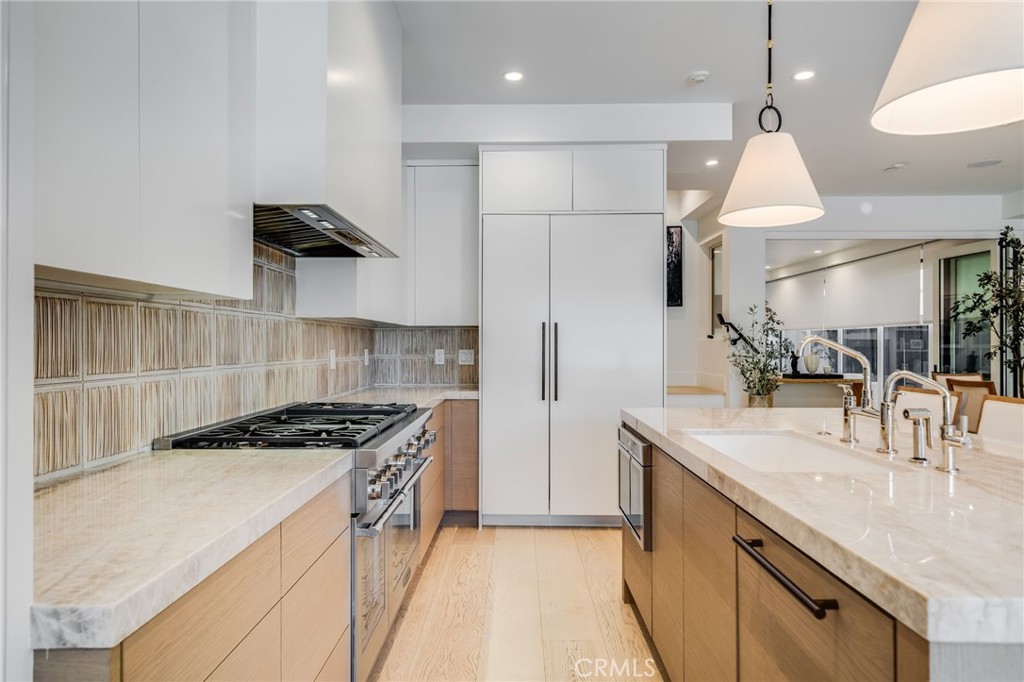 428 Fernleaf Avenue, Newport Beach CA 92625 - photo 8
